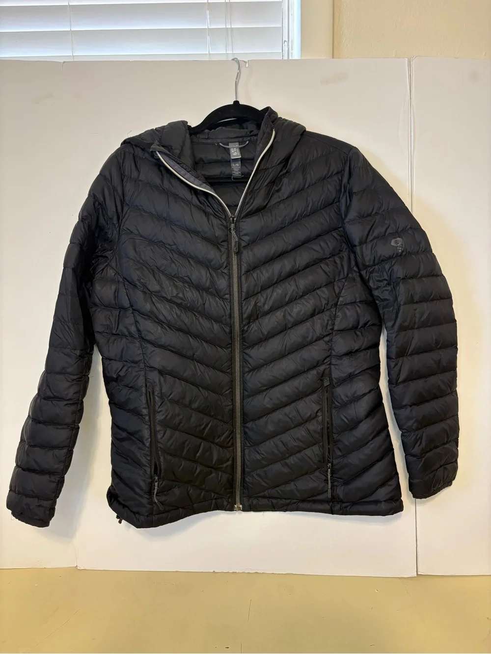 Mountain Hardwear Men's Black Quilted Hooded Puffer Jacket
